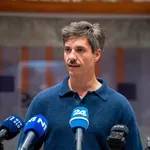 Smodej Mesca obtožil uživanja kokaina, Mesec odgovarja: »To so načrtne laži«