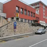 Portoroška pošta naprodaj za 889.000 evrov: kupec jo bo moral še nekaj časa oddajati Pošti Slovenije