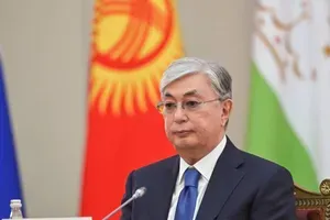 Kad poručiš Vučića na Aliekspresu - Provalite koliko prvi čovek Kazahstana liči na našeg predsednika