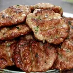 TAJEMSTVÍ TURECKÝCH KARBANÁTKŮ! Nepřidávají Vejce ani Strouhanku – Jen Dvě Tajné Přísady! Nic Šťavnatějšího Jste Ještě NEJEDLI!