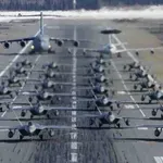 Američki F-22 i F-35 kreću ka Iranu, Teheran testira rakete i preti zatvaranjem Ormuskog moreuza