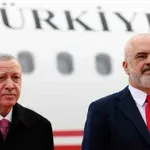 Rama najavljuje proizvodnju oklopnih vozila i borbenih dronova, Turska ključni partner u stvaranju albanske vojne industrije