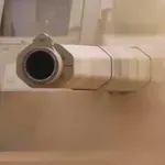 Prvi operativni snimak kineskog tenka Tip 100: nova generacija sa bespilotnom kupolom [VIDEO]