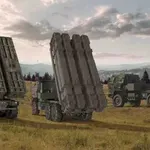 HIMARS dobija duplu vatrenu moć: nova FLEX verzija spaja artiljeriju i Patriot rakete na jednoj platformi