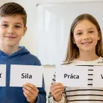 W, P, t, s, F alebo I: Pamätáte si ešte značky zo školskej fyziky?