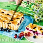 Křehký mřížovník s drobným ovocem: Naservírujte pořádně velké kusy,protože po ochutnání nebude mít dost !