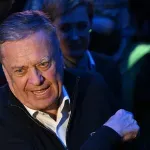 Prepovedal sinu, da se do volitev preseli v Schellenburg