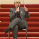 Predsednica laž na laž: vožnja ni bila po predpisih, tudi poškodbe pod vprašajem. Z Rusinjo že v ponedeljek šopingirali