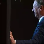 Ne gre le za idiotizem Svobode, tudi ne več za Goloba, saj on je že politično truplo, zdaj gre za obrambo sistema