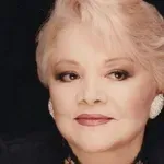 Μαίρη Λίντα: Ο φόνος της μητέρας της, η κόρη της & ο χωρισμός με τον Χιώτη