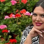 Τέλος το καστανό για τη Δανάη Μπάρκα - Έγινε κατάξανθη