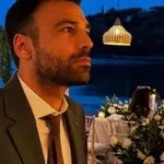 Ο Ανδρέας Γεωργίου θυμάται τη γιαγιά του με δάκρυα στα μάτια