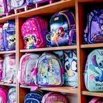 Πού κυμαίνονται φέτος οι τιμές στα σχολικά είδη