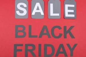Πότε πέφτει η Black Friday 2025