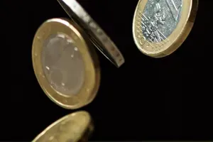 Φόροι, μισθοί, επιδόματα: Το νέο οικονομικό πακέτο για 4 εκατ. Έλληνες