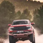 Ford Ranger Raptor: Που μπορείτε να το δείτε να ...«πετάει»