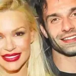 Βίκυ Κάβουρα: Στο αεροπλάνο μαζί με την κόρη της!