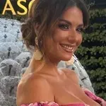 Βάσω Λασκαράκη: Το παραμυθένιο χριστουγεννιάτικο δέντρο άγγιξε το ταβάνι!