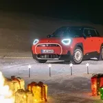 MINI Aceman SE: Το πνεύμα των Χριστουγέννων