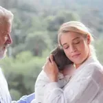 Τζένη Θεωνά: Τρυφερές στιγμές με το μωρό και τους γονείς της