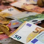 Συνταξιούχοι: Τα τέσσερα «δώρα» που θα πάρουν την Πρωτοχρονιά