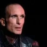 Νεκρός στο διαμέρισμά του ο Πίτερ Γκριν σε ηλικία 60 ετών