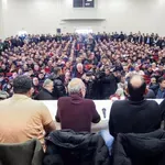 Οι αγρότες αποφάσισαν να παραμείνουν στα μπλόκα - Δεν πάνε στο Μαξίμου