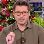 Καταγγελία - βόμβα για πασίγνωστο τραγουδιστή για σεξουαλική κακοποίηση