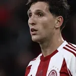 Ολυμπιακός: Ο Ρέτσος έκανε… μαθήματα ελληνικών στον Τσικίνιο