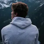 Κάνεις κι εσύ αυτά τα 5 πράγματα; Δείχνουν χαμηλή αυτοεκτίμηση