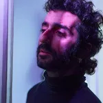 Παράταση παραστάσεων για το «Κάπου περνούσε μια φωνή»