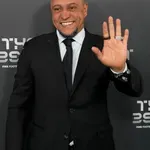 Στο νοσοκομείο ο Ρομπέρτο Κάρλος- Υπέστη έμφραγμα