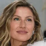 Zιζέλ: Η απόφαση να ξανακάνω παιδί άλλαξε τις προτεραιότητές μου