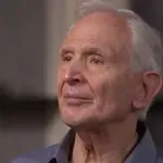 Psihoterapevt dr. Peter Levine: "Zdravljenje travme se začne v telesu."