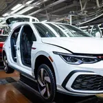VW ustavlja proizvodnjo golfa: kriza s čipi ohromila nemškega velikana