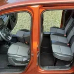 Renault kangoo - računa na "čisti" dizel in enostaven vstop za potnike #foto