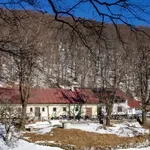 Pohod na vrh s strašljivim imenom in do koče na Čavnu #video