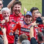 Marc Marquez izenačil legendarnega Agostinija, Alex končal z zlomom kosti