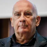 Podjetnik Igor Akrapovič: Z bolniškim dopustom "enostavno prideš skozi" #video