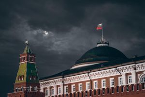 Moskva: Odnosi med Rusijo in ZDA kljub izmenjavi zapornikov še vedno v krizi