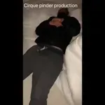 Zaspal je, potem pa se je zabava šele začela