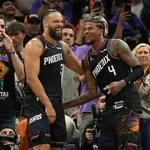 VIDEO / Dosad neviđen koš u NBA ligi? Pogledajte što je izveo igrač Phoenixa