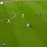 VIDEO / Hajdukov stoper umalo skupo platio novu pogrešku, spasio ga i bivši igrač Bijelih