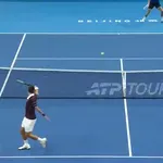 VIDEO / Čudesan tenis u režiji Đokovića i Medvedeva: Pogledajte sjajne poene!