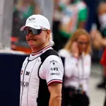 Finski F1 vozač na VN Singapura došao biciklom!