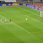 VIDEO / Ajax propustio stopostotnu šansu na početku utakmice protiv Hajduka!