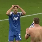 VIDEO / Kramarić asistirao suigraču pa ga bizarno pokušao spasiti od crvenog kartona – nije uspio