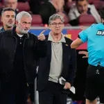 VIDEO / Mourinho u svom elementu: Jedan faul bio mu je dovoljan da počne upirati prstom prema sucu