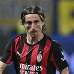 Modrićev Milan prosuo prednost od 2:0, ali ipak skočio na vrh Serie A