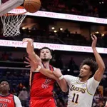 VIDEO / Matković i Pelicansi bez lijeka za Dončića i Lakerse, Curry opet oduševio protiv Spursa